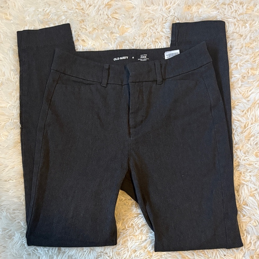 Old Navy Women's Charcoal High-Rise Pixie Pants